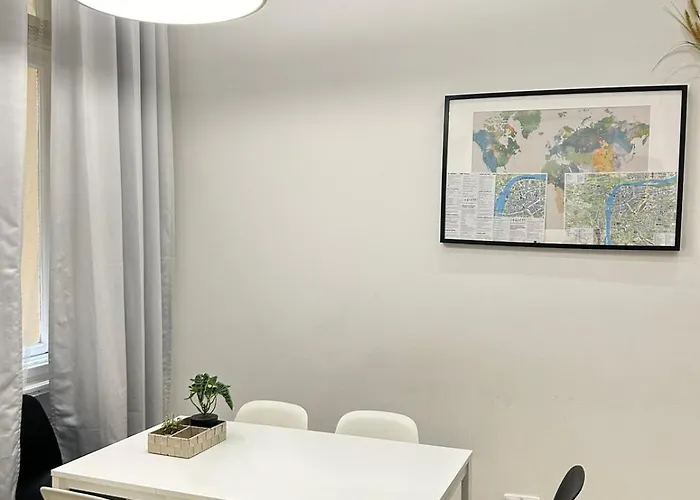 Апартаменты Entire Unit In The Center Of