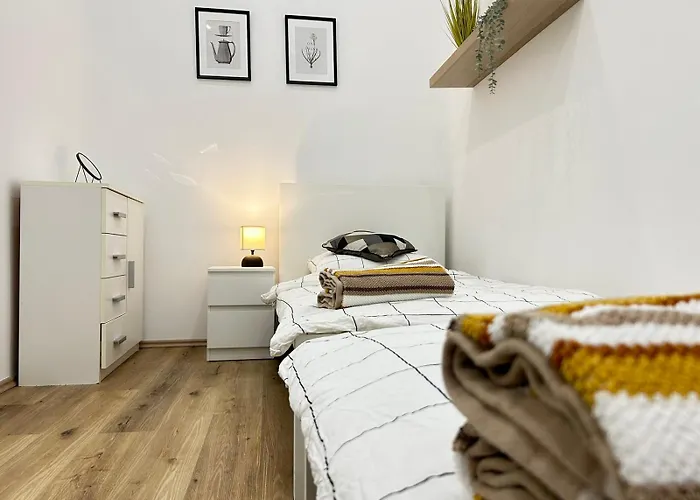 Entire Unit In The Center Of