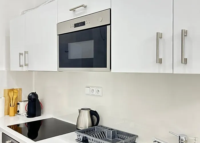 Entire Unit In The Center Of